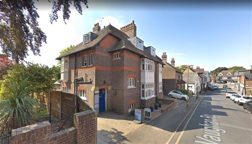 Vaughan Road, Harpenden, AL5 4ED